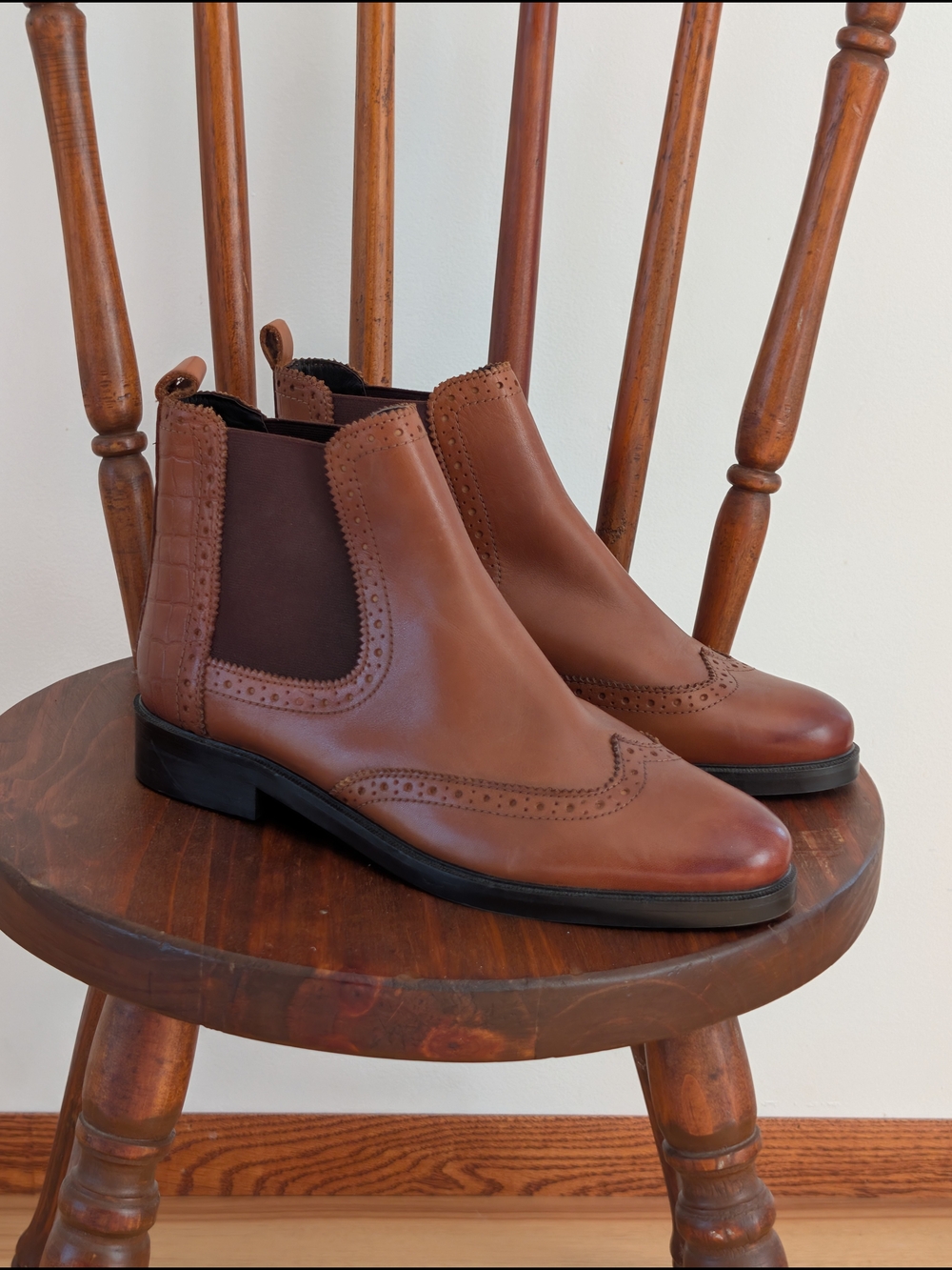 Thursday Dune LONDON Quest Brogue Leather Chelsea Ankle Boots - 9